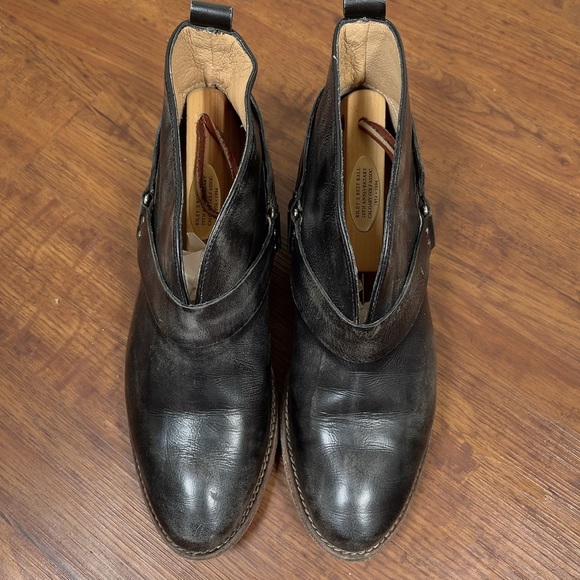 KOOLABURRA BY UGG | DAME HARNESS ANKLE BOOTS DISTRESSED LEATHER - Picture 3 of 13